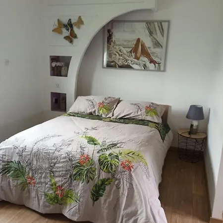 le 18 avenue du côteau 2/3 personnes tout confort Charmes  Extérieur photo